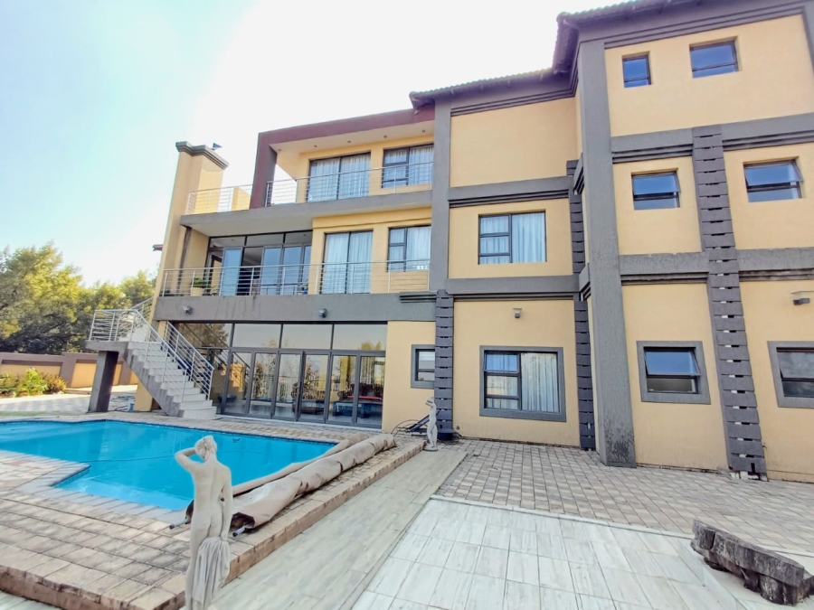 5 Bedroom Property for Sale in Xanadu Eco Park North West